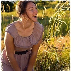 Meet your Posher, Laurel