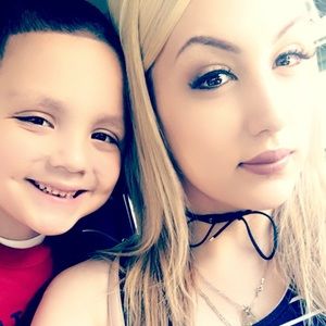 Meet your Posher, Eva