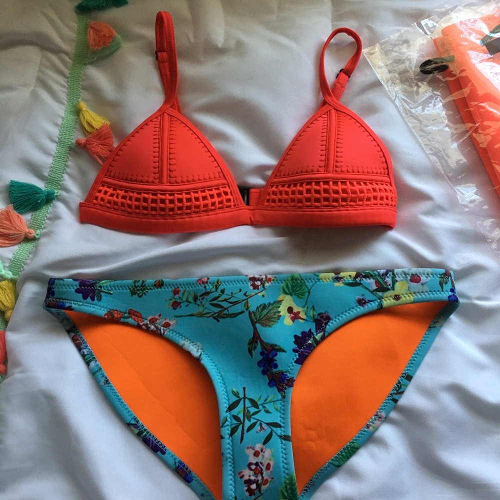 Triangl Bikini look alike two piece bikini