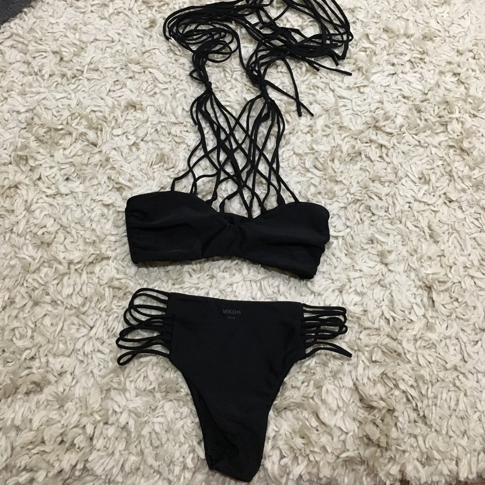 Mikoh black Kahala top & kapalua bottom