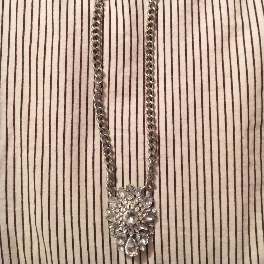 Forever 21 costume diamond necklace 💎
