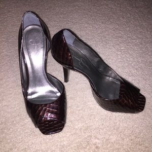 Jessica Simpson heels