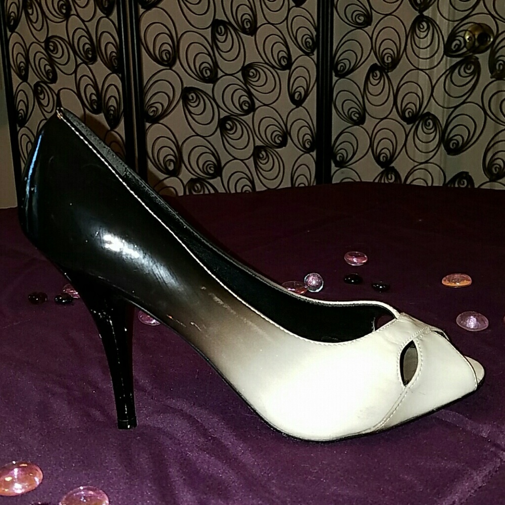 Pierre Dumas Black and  White Ombre Heels 8.5M