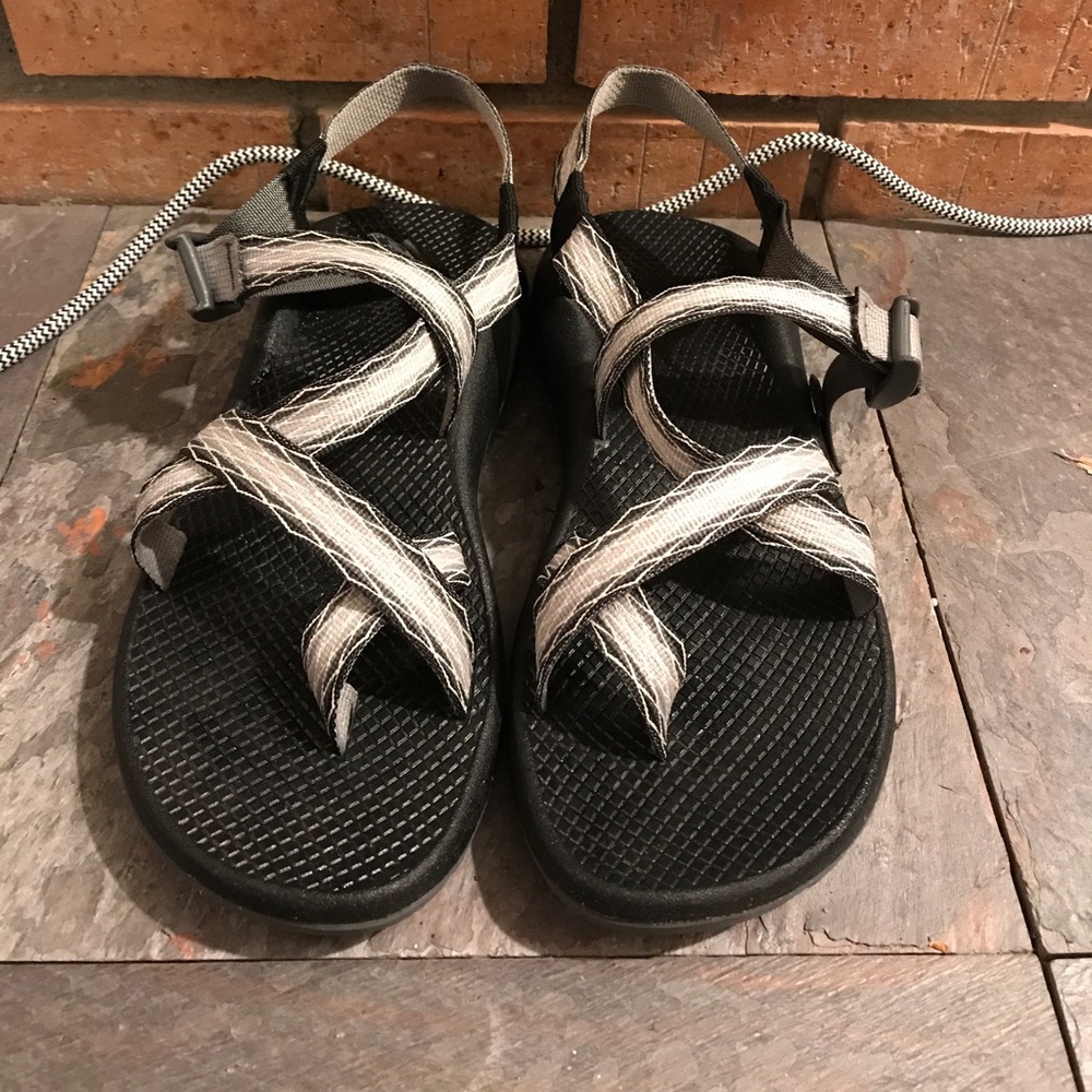 Chacos (single toe strap)