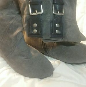 Grey faux leather boots never worn