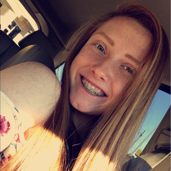 Meet your posher, Savannah ππππ
π» - Picture 1 of 1