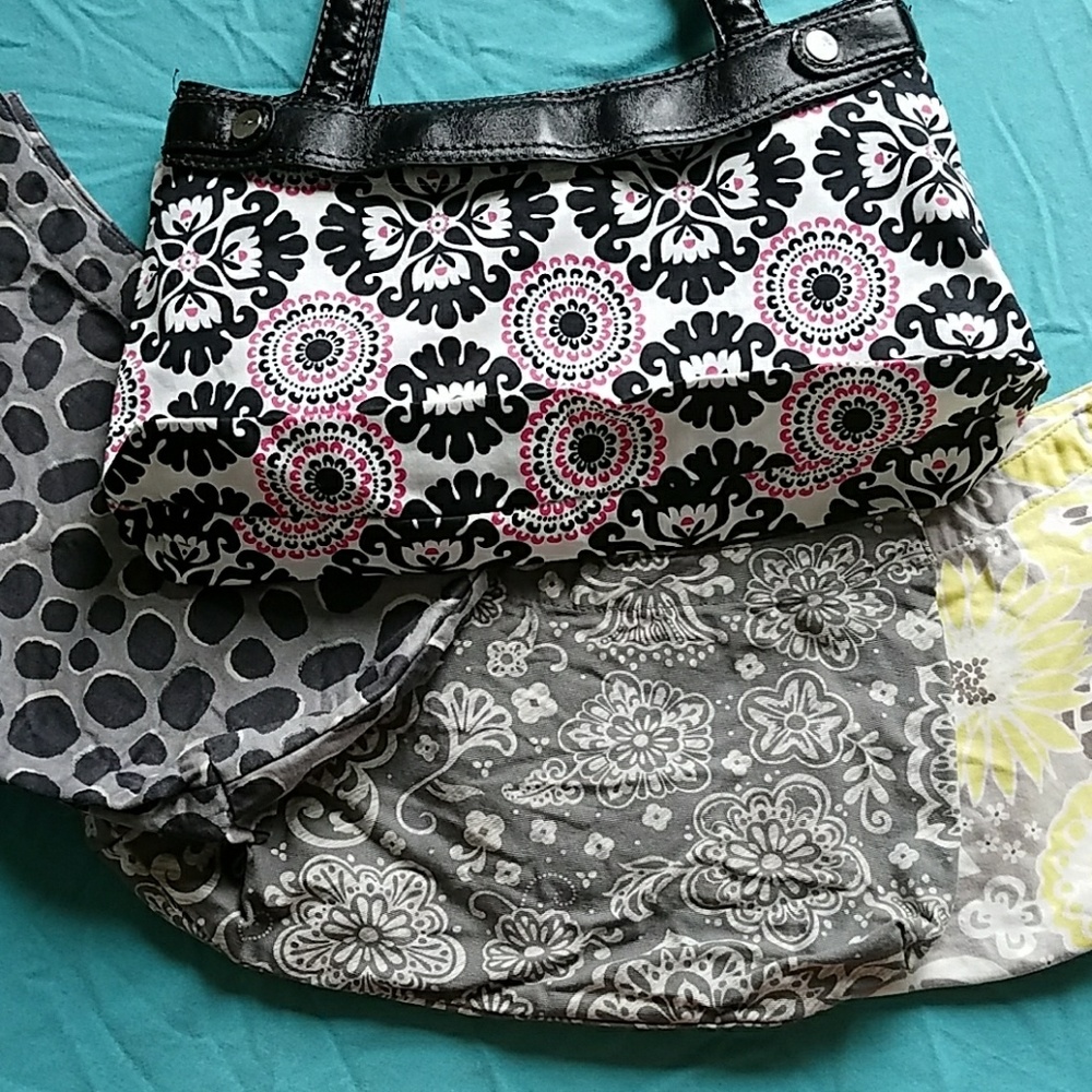 Thirty one skirt purse with 4 skirts