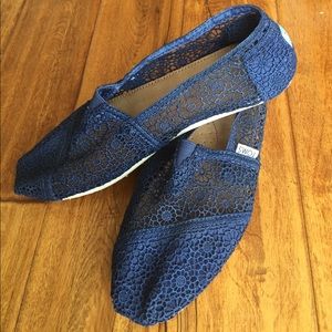 TOMS women's slip ons