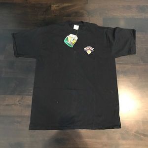 NWT KNICKS Bill Russell tee