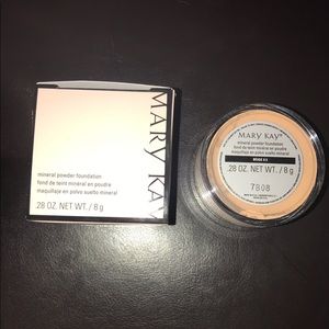 Mary Kay mineral powder foundation