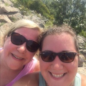 Meet your Posher, Julie