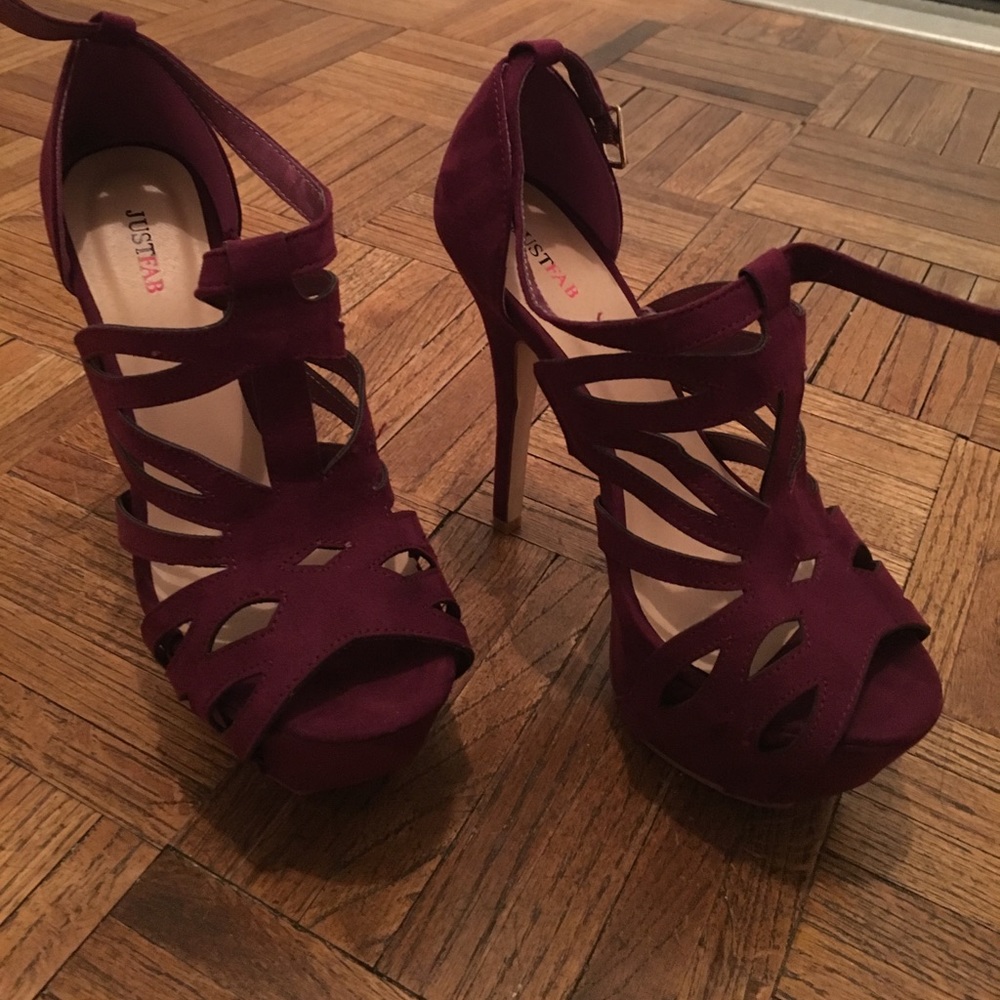Never before worn high heels