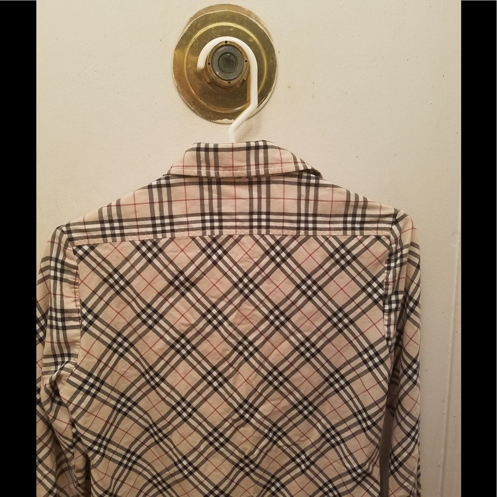 !HOST PICK Burberry cotton shirt decided  to keep - Picture 6 of 8