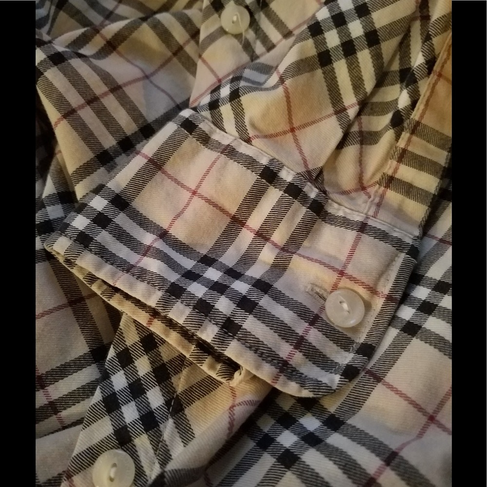 !HOST PICK Burberry cotton shirt decided  to keep - Picture 7 of 8