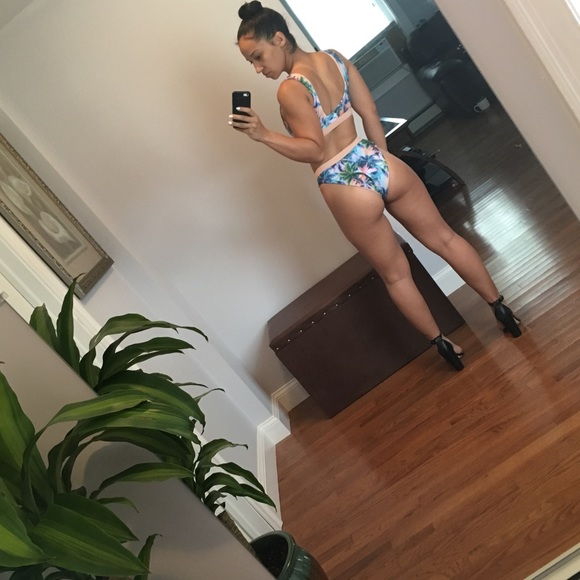 ❌❌SOLD❌❌ - Picture 2 of 7