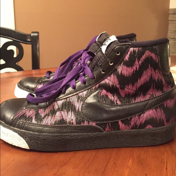 Nike Shoes - Leopard hightop Nikes. 🐯