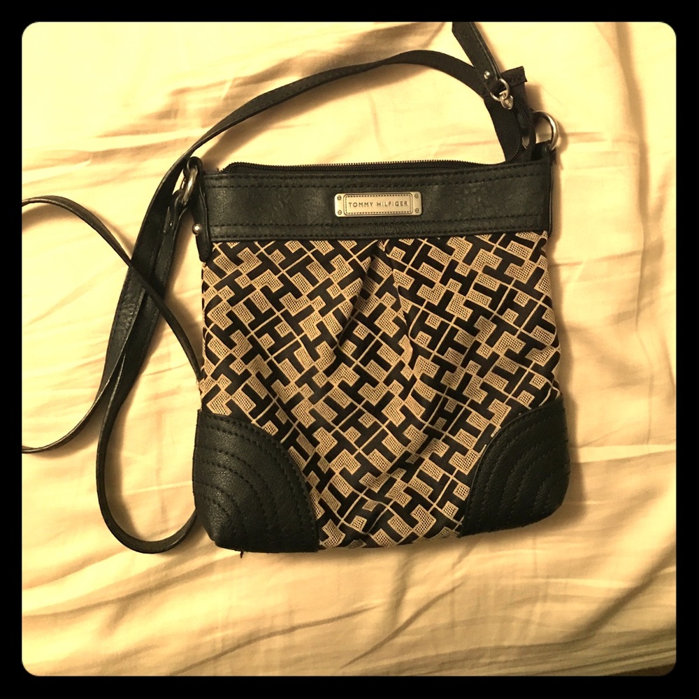 Tommy Hilfiger cross body purse