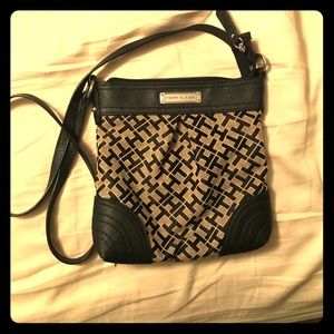 Tommy Hilfiger cross body purse