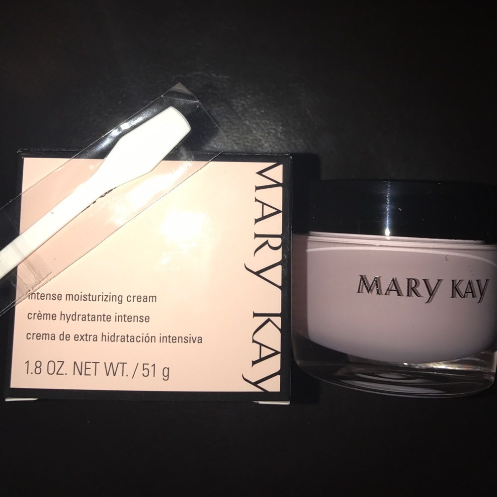 Mary Kay intense moisturizing cream