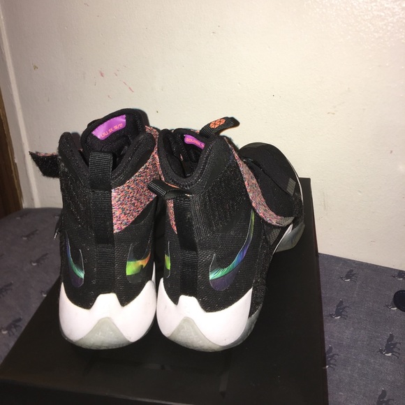Lebron Soldiers 11 size 11