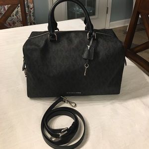 🎉Lowest price 😍EUC, Michael Kors Satchel