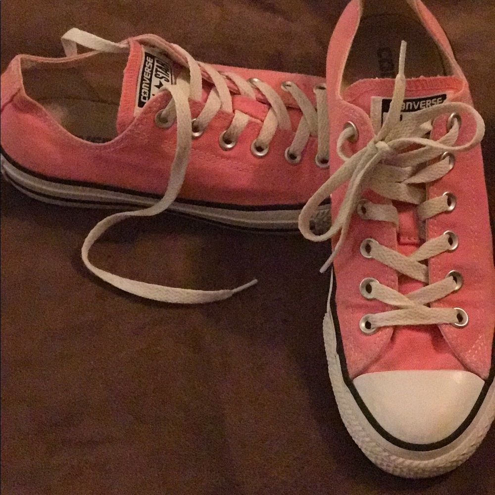 Bright Pink Converse low tops