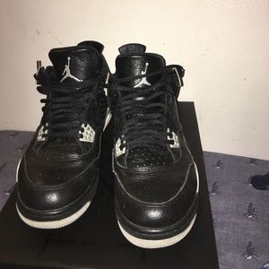 Jordan 4's " Oreo " size 10.5