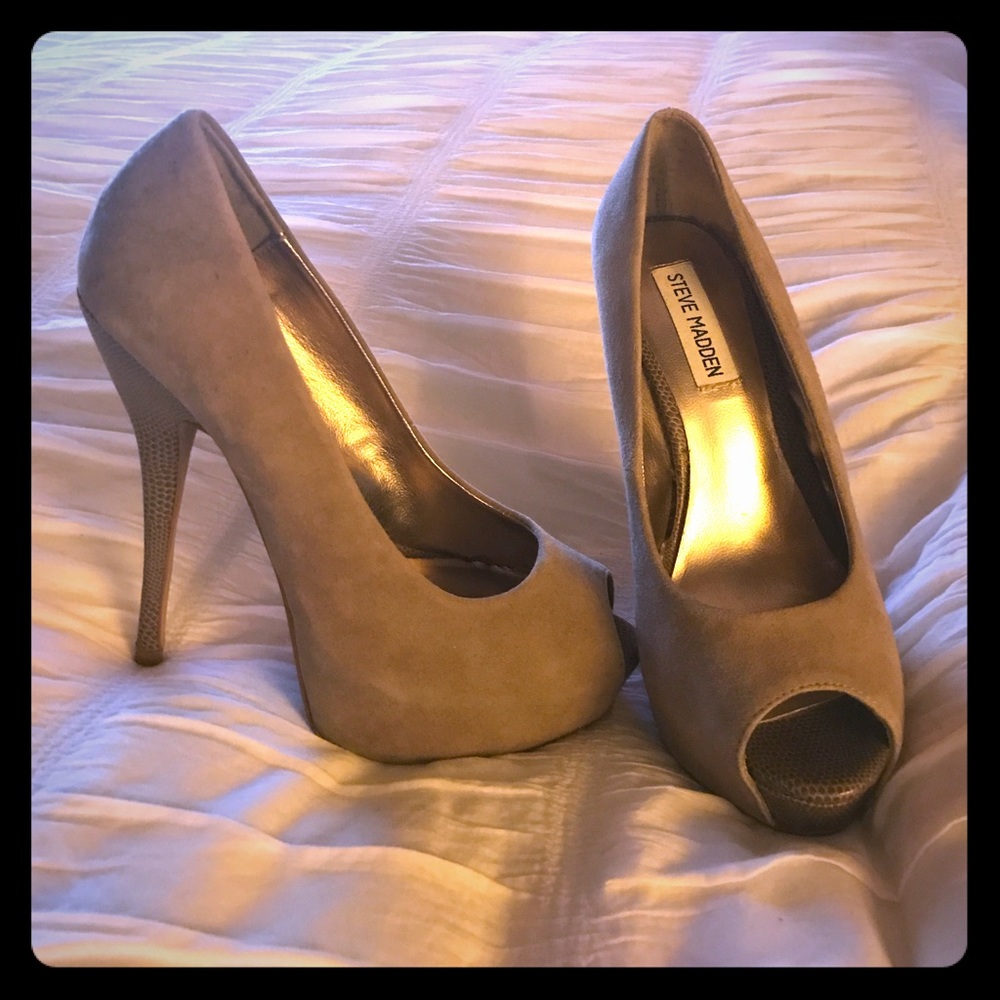 Steve Madden Peep toe Sandals