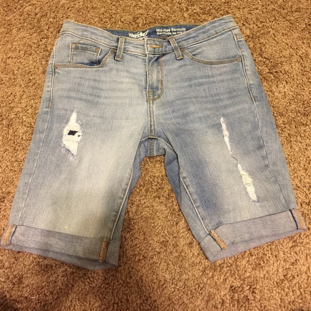 Light Wash Mid-Rise Bermuda Shorts