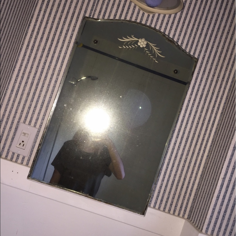 Free gift with all purchases