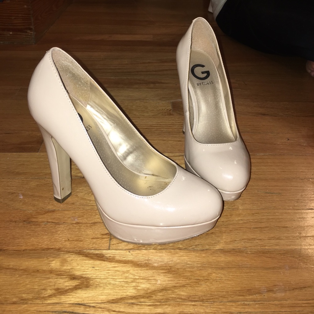 Nude heels pumps