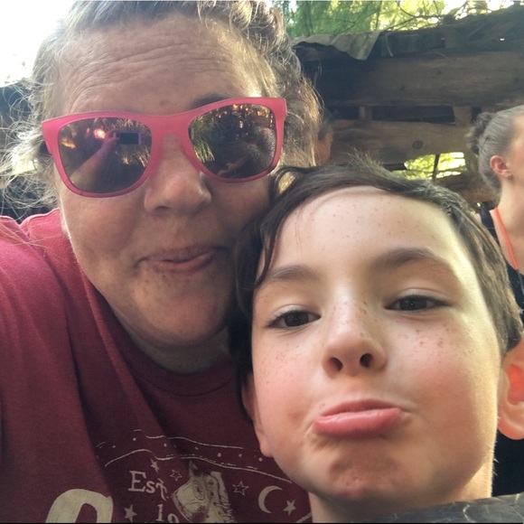 Meet your Posher, Jessica - Picture 2 of 8