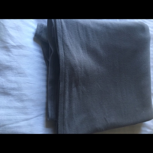 The Peanutshell Gray Wrap - Picture 5 of 7