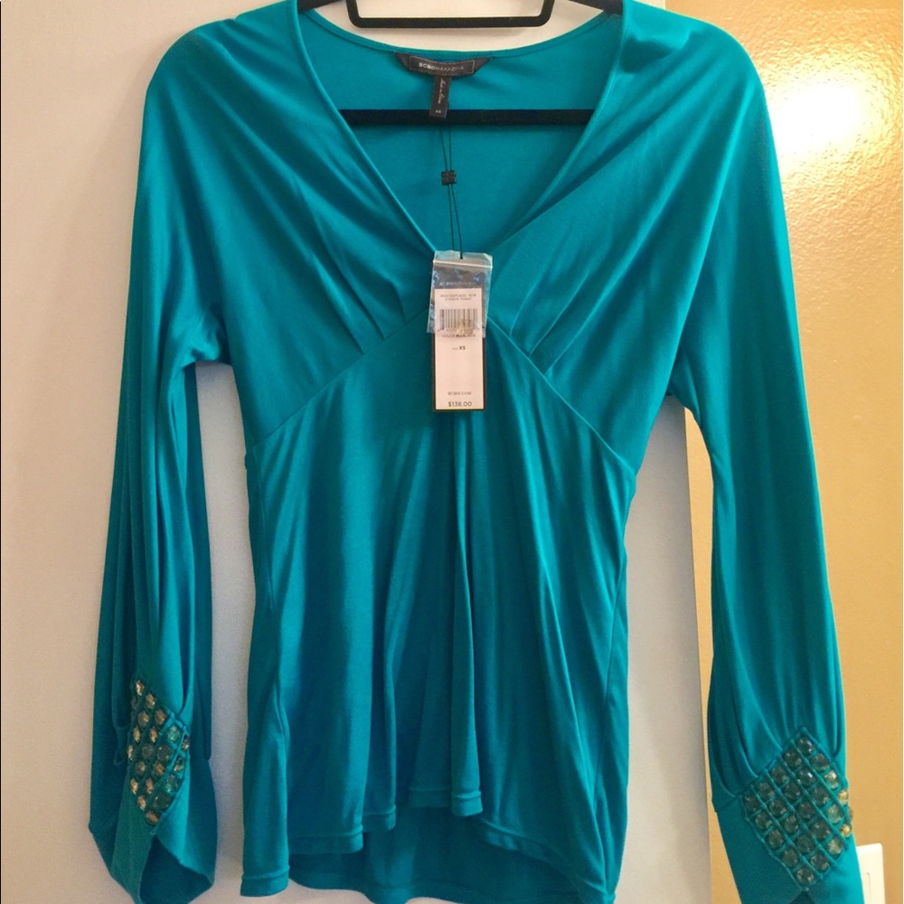 BCBG top never worn