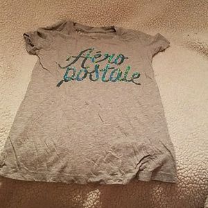 Gray Aeropostale tee