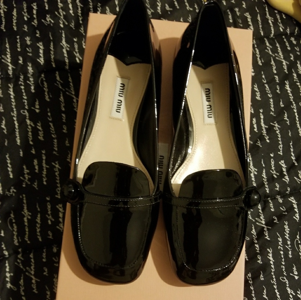 MIU MIU SHINY BLACK DRIVERS SHOES