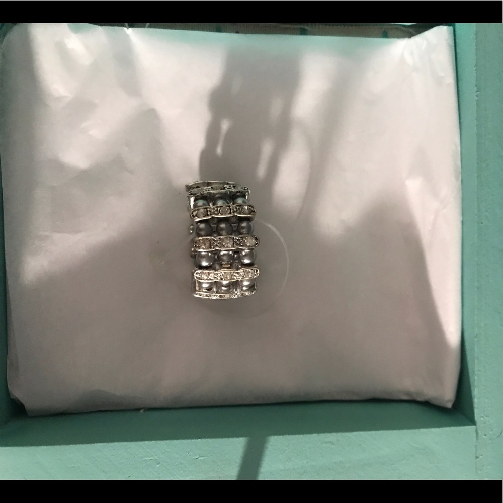 Thick silver ring 💍 NWT!!