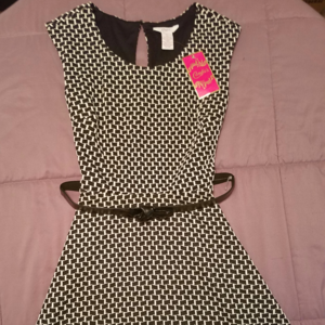 💋Brand New Black And White Candie's Dress💋