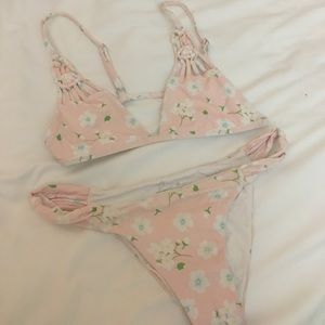 Frankies Bikini Set