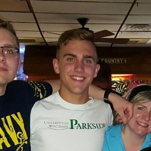 Meet your Posher, Aaron