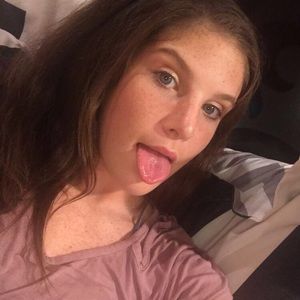 Meet your Posher, Aliya