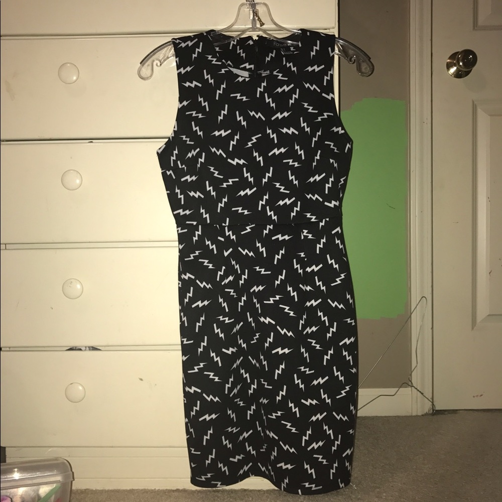 Forever21 Black & White Lightning Bolt Dress