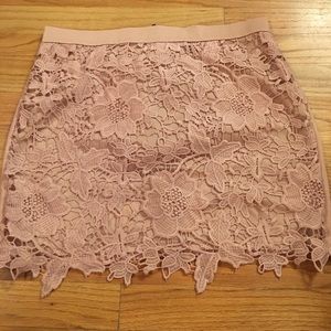 Lace pencil skirt