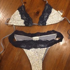 💙👙Beach Bunny Shimmer Prism  swimsuit 💙