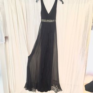 Beautiful Black Sleeveless Gown by TERI JON