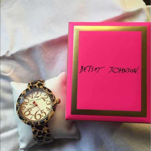 Betsey Johnson Leopard Print Bracelet Watch - Picture 2 of 6