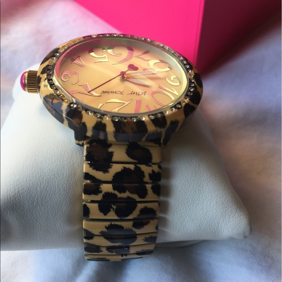 Betsey Johnson Leopard Print Bracelet Watch - Picture 6 of 6
