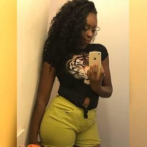 Meet your Posher, Jasmin