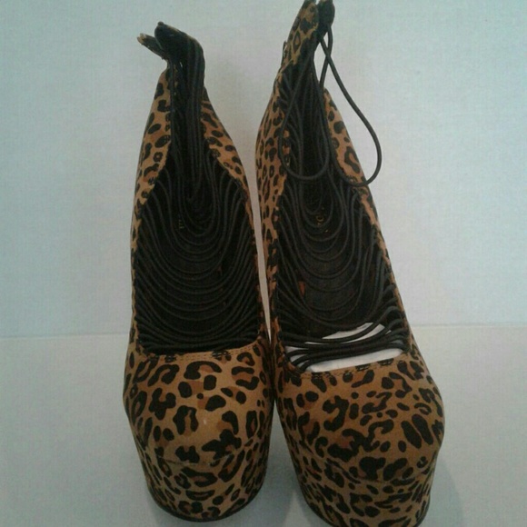 Leopard Print Heels - Picture 2 of 2