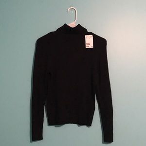 H&M fitted black turtle neck